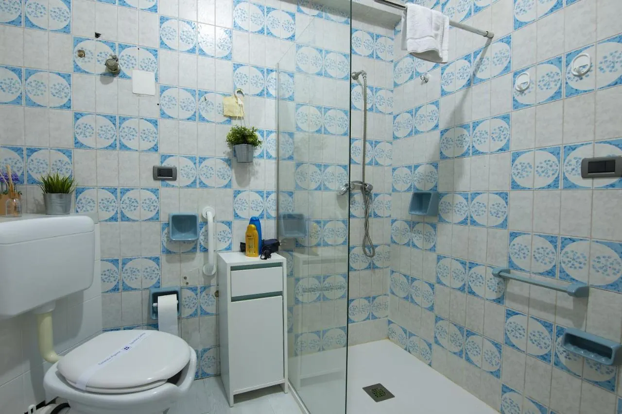 Doctor House Standard, Suites & Luxury Rooms Enna 0*,  Italy